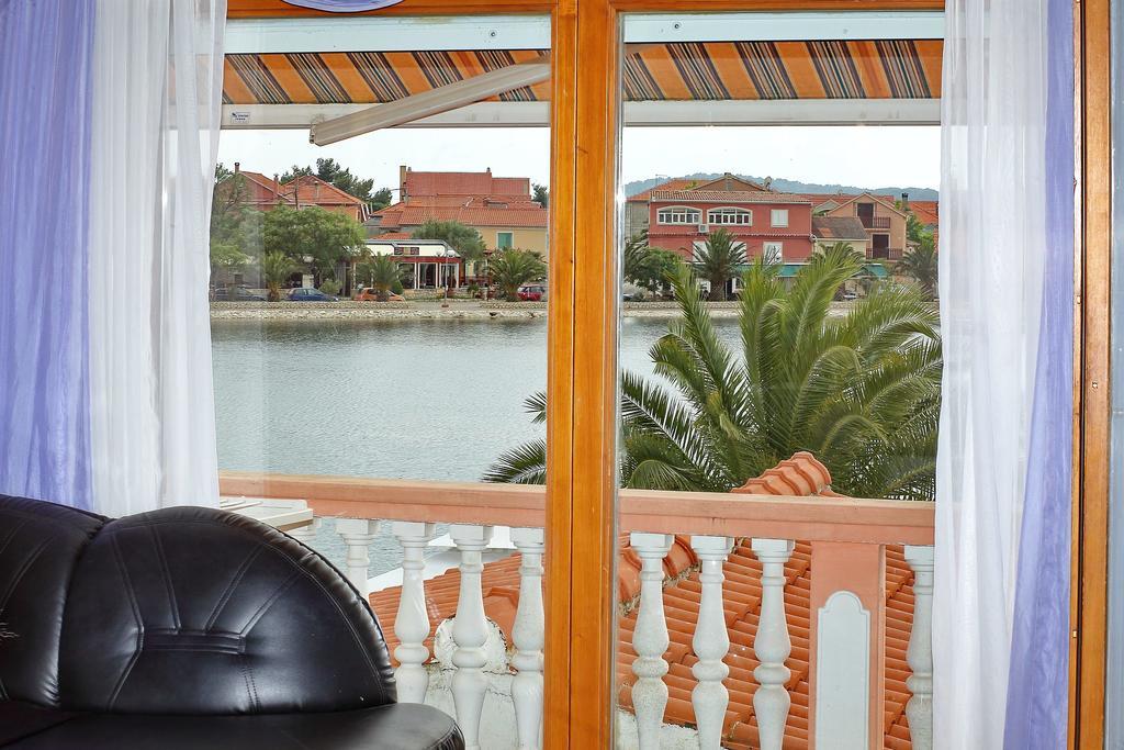 Apartmani Davorka Bibinje Exterior foto